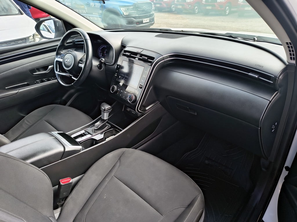 Hyundai Tucson 2.0 Gasolina 4x4 T/a año 2024