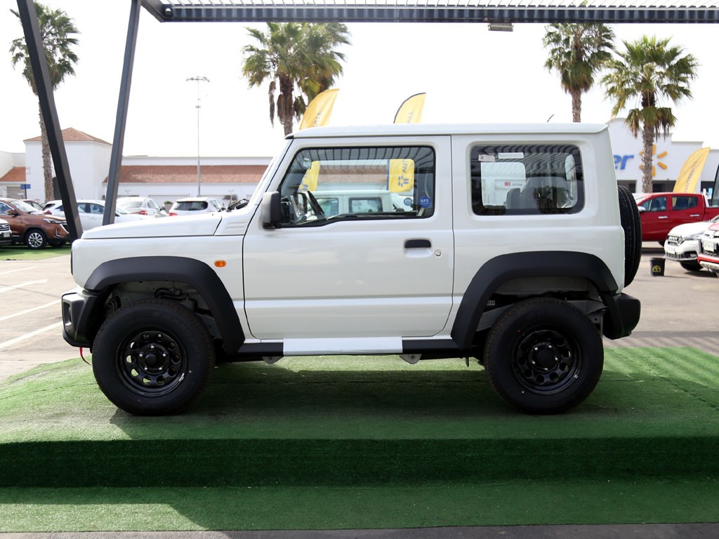 Suzuki Jimny 4x4 1.5 Gl Winche Mt Precio + Iva año 2026