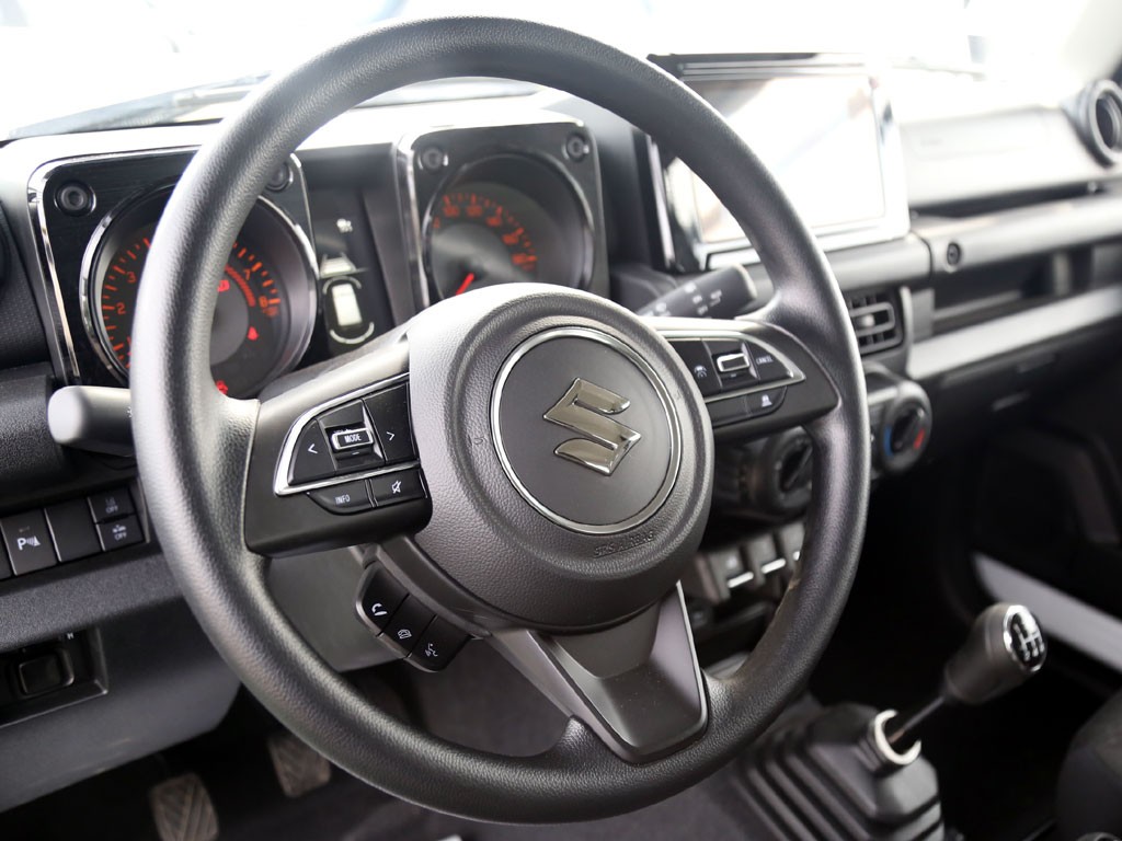 Suzuki Jimny 4x4 1.5 Gl Winche Mt Precio + Iva año 2026