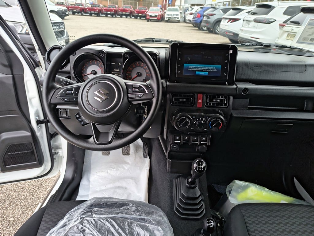 Suzuki Jimny Gl Winche Mt 4x4 Precio+ Iva año 2026