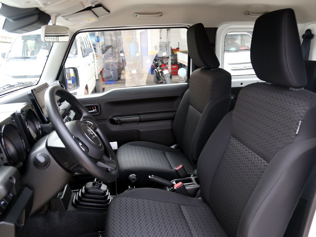 Suzuki Jimny Gl Winche Mt 4x4 Precio+ Iva año 2026