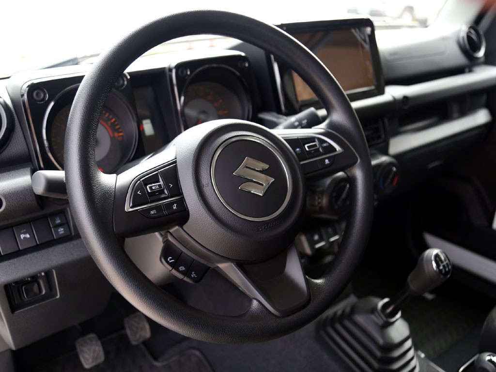 Suzuki Jimny Gl Winche Mt 4x4 Precio+ Iva año 2026