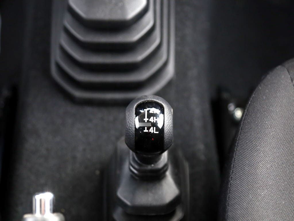 Suzuki Jimny 4x4 1.5 Gl Winche Mt Precio + Iva año 2026