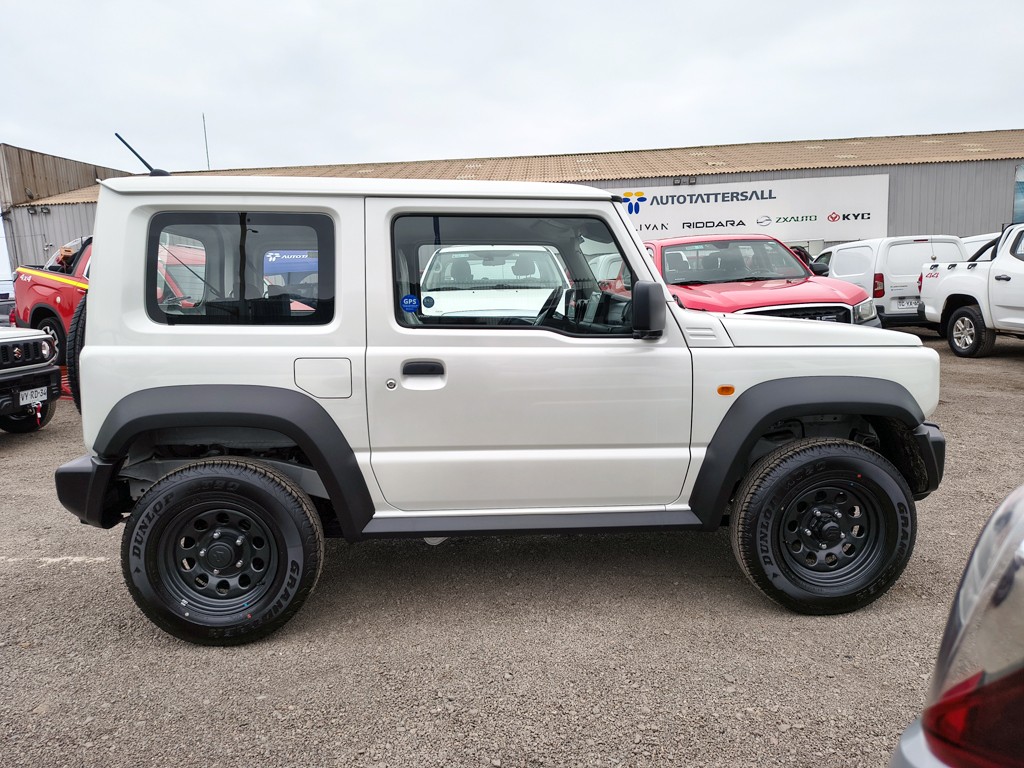 Suzuki Jimny Gl Winche Mt 4x4 Precio+ Iva año 2026