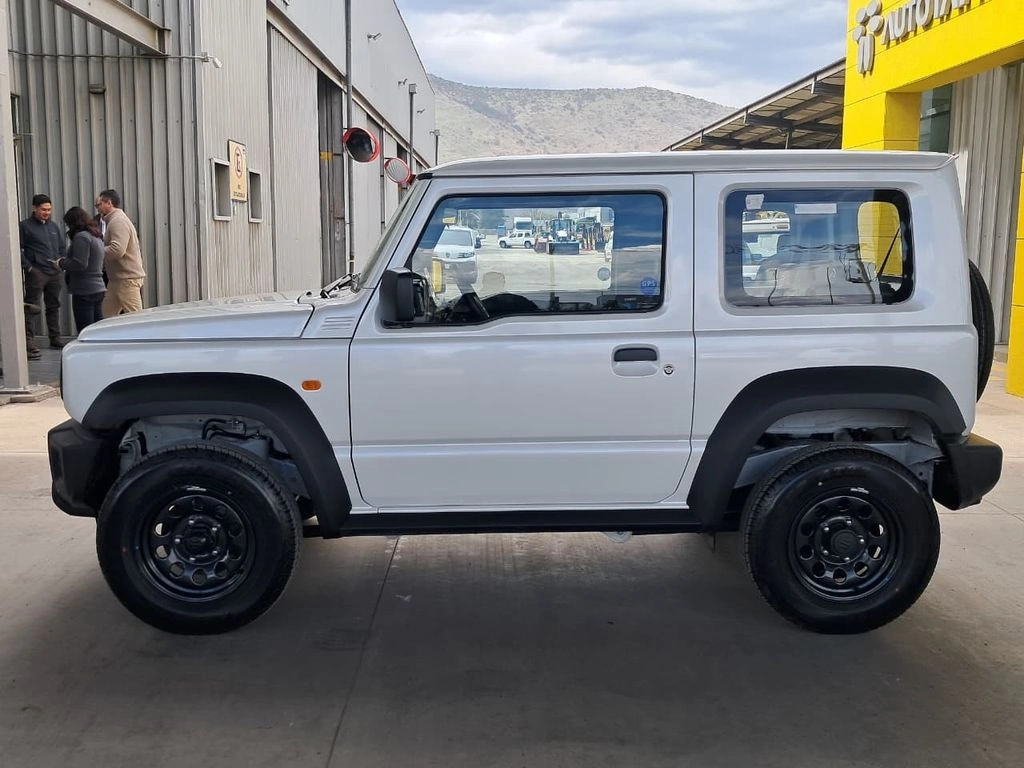 Suzuki Jimny Gl Winche Mt 4x4 Precio+ Iva año 2026