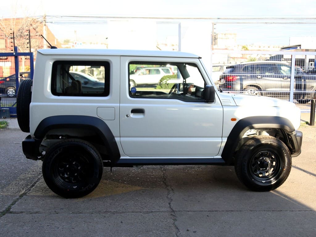 Suzuki Jimny Gl Winche Mt 4x4 Precio+ Iva año 2026