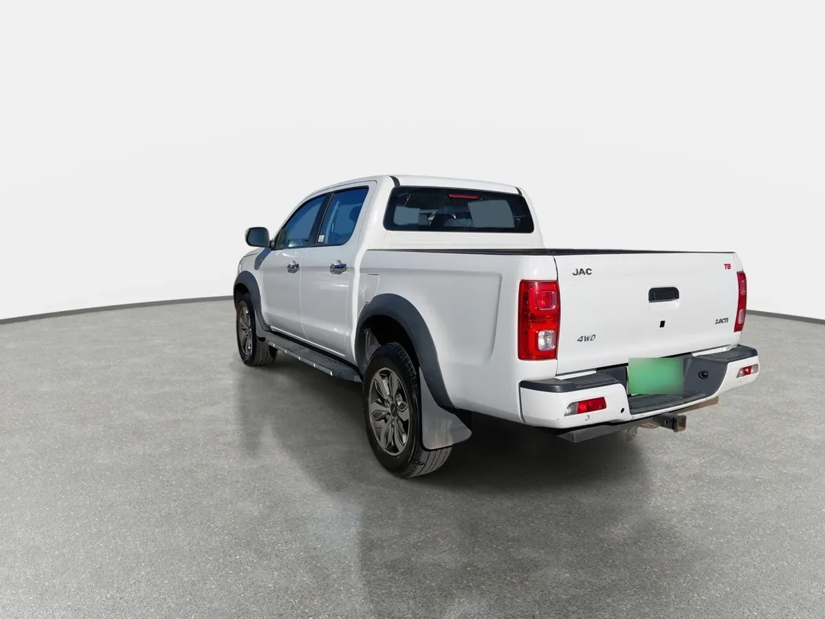 JAC T8 2.0 Comfort 4x4 Diesel Mt 4p año 2020