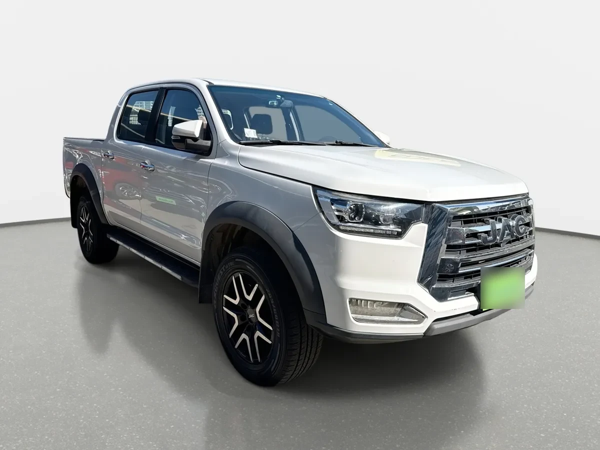 JAC T8 2.0 Comfort 4x2 Diesel Mt 4p año 2022