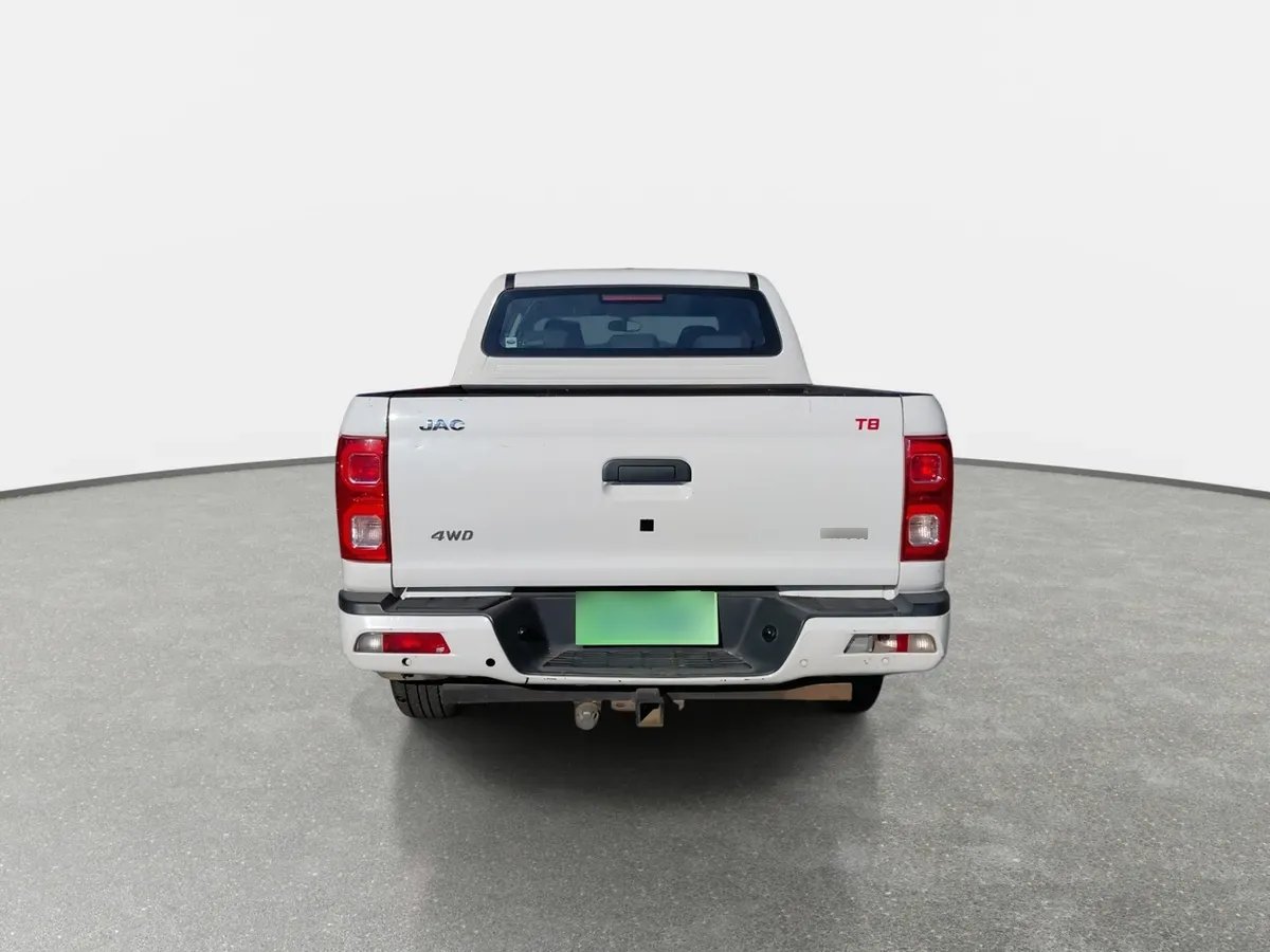 JAC T8 2.0 Comfort 4x4 Diesel Mt 4p año 2020