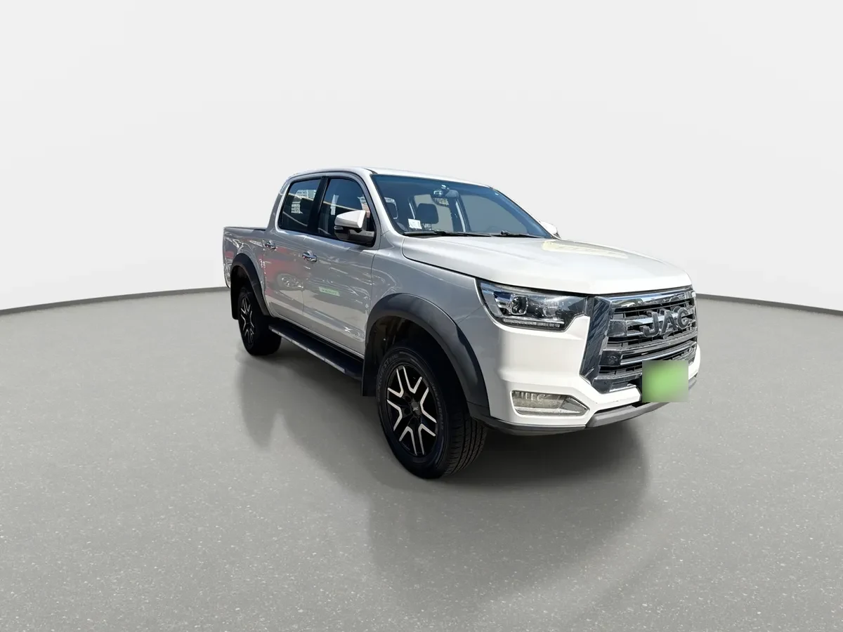 JAC T8 2.0 Comfort 4x2 Diesel Mt 4p año 2022