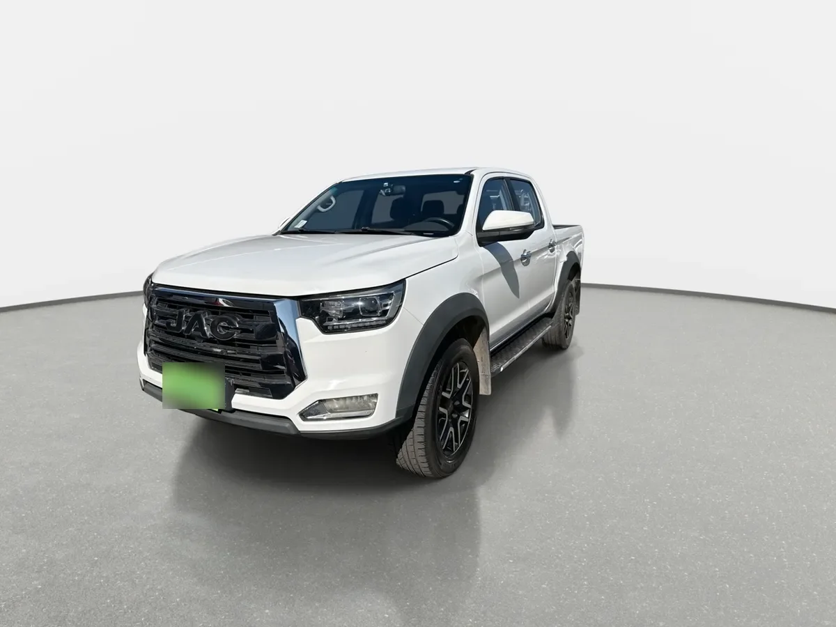 JAC T8 2.0 Comfort 4x2 Diesel Mt 4p año 2022