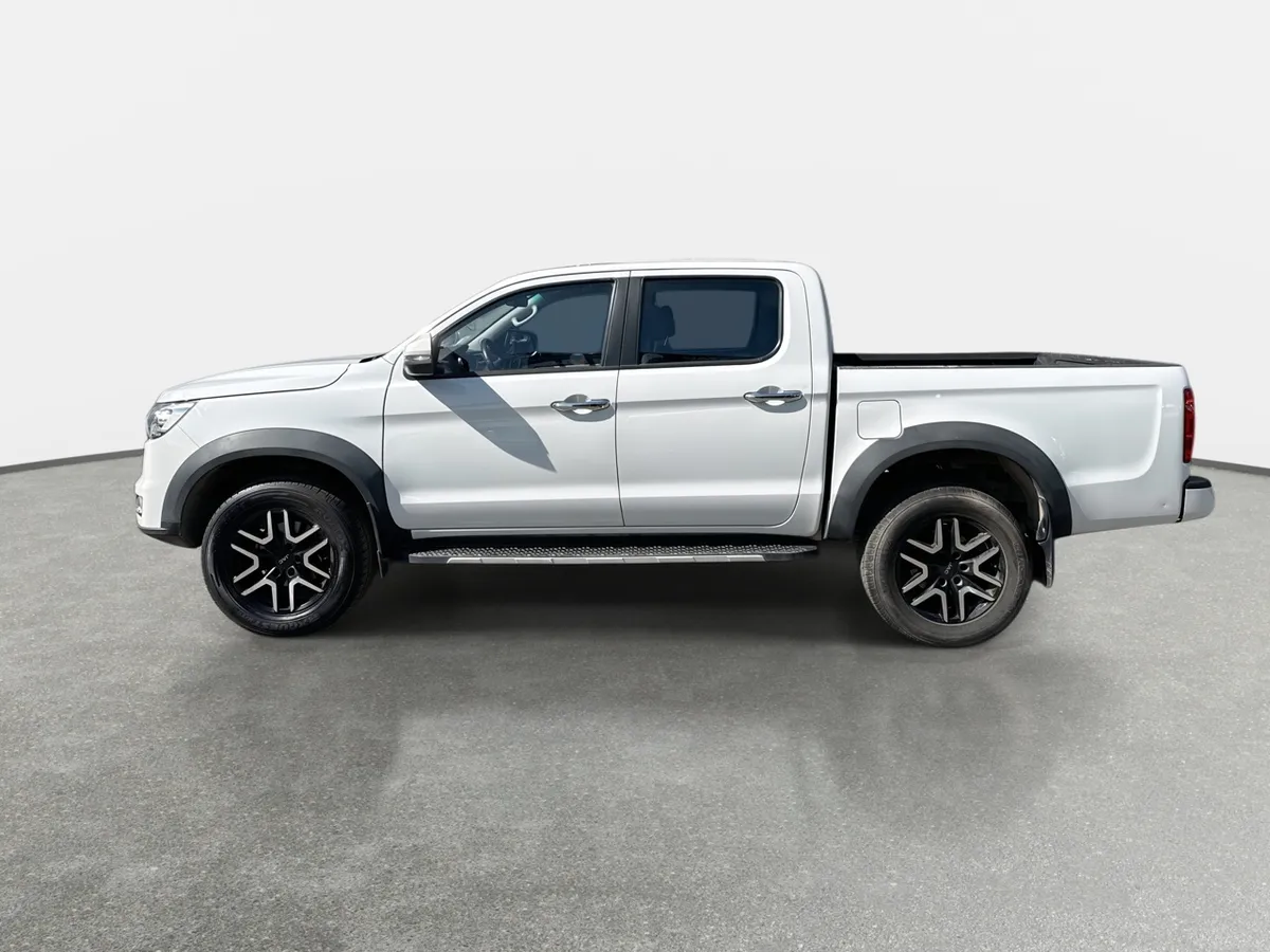 JAC T8 2.0 Comfort 4x2 Diesel Mt 4p año 2022