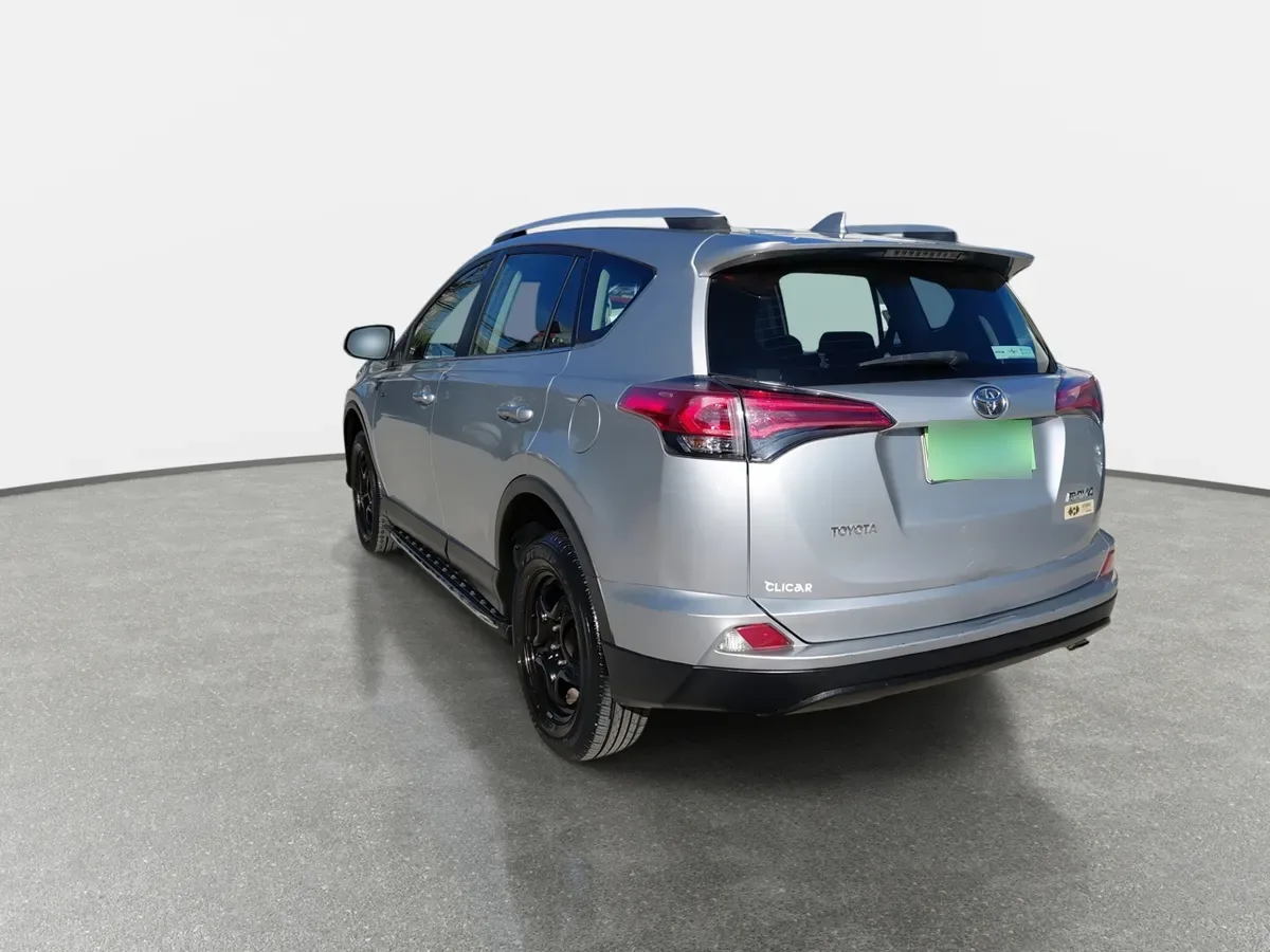 Toyota Rav 4 2.0 Adventure 4x2 Lujo Cvt At 5p año 2019