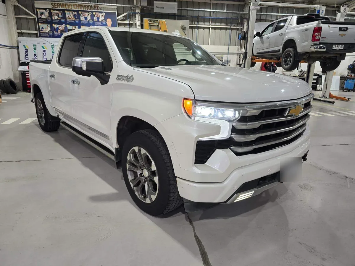 Chevrolet Silverado 3.0 High Country 4x4 At 4p año 2023