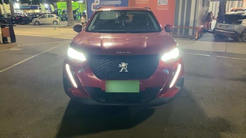 Peugeot 2008 1.2 Active Puretech 4x2 130 Mt 5p año 2021
