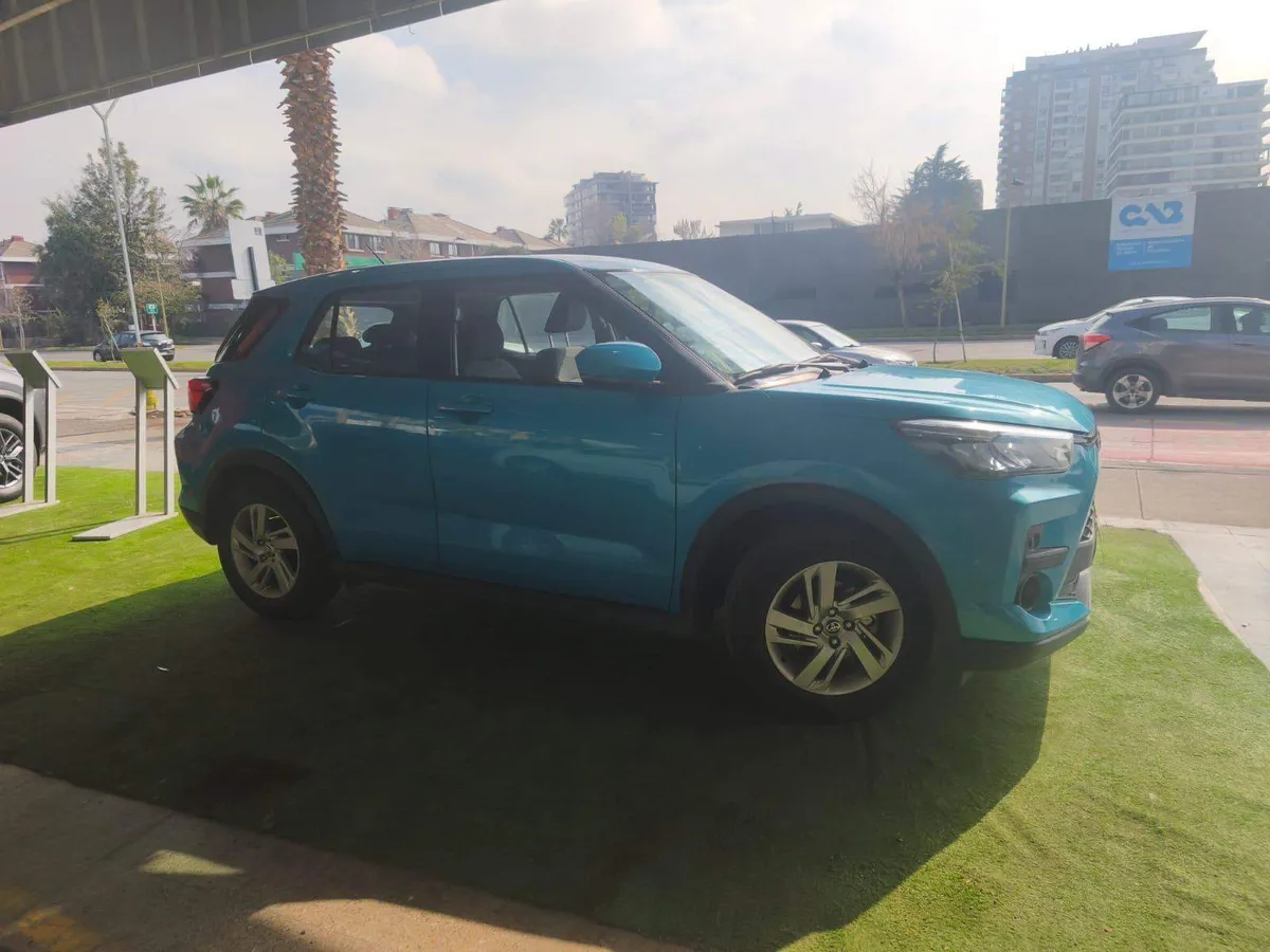 Toyota Raize 1.2 E 4x2 At 5p año 2023