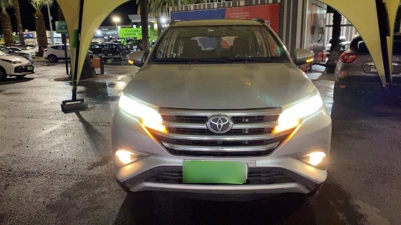 Toyota Rush 1.5 Xli 4x2 At 5p año 2023
