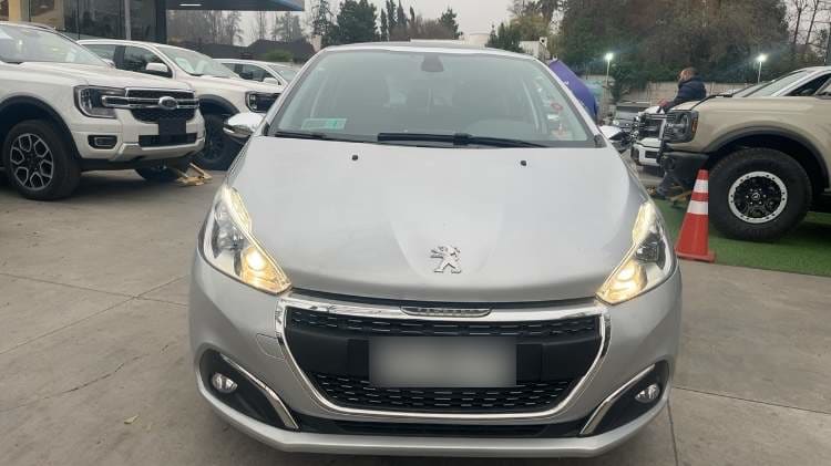 Peugeot 208 1.2 Allure Pack 4x2 110hp At6 5p año 2018
