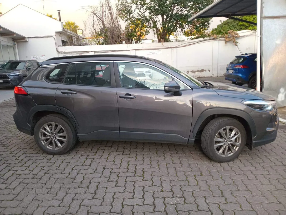Toyota Corolla Cross 1.8 Xei Hybrid 4x2 Cvt At 5p año 2024