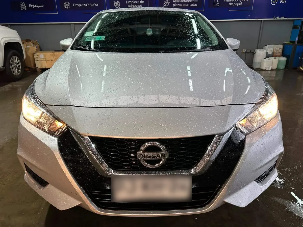 Nissan Versa 1.6 Sense 4x2 Mt 4p año 2021