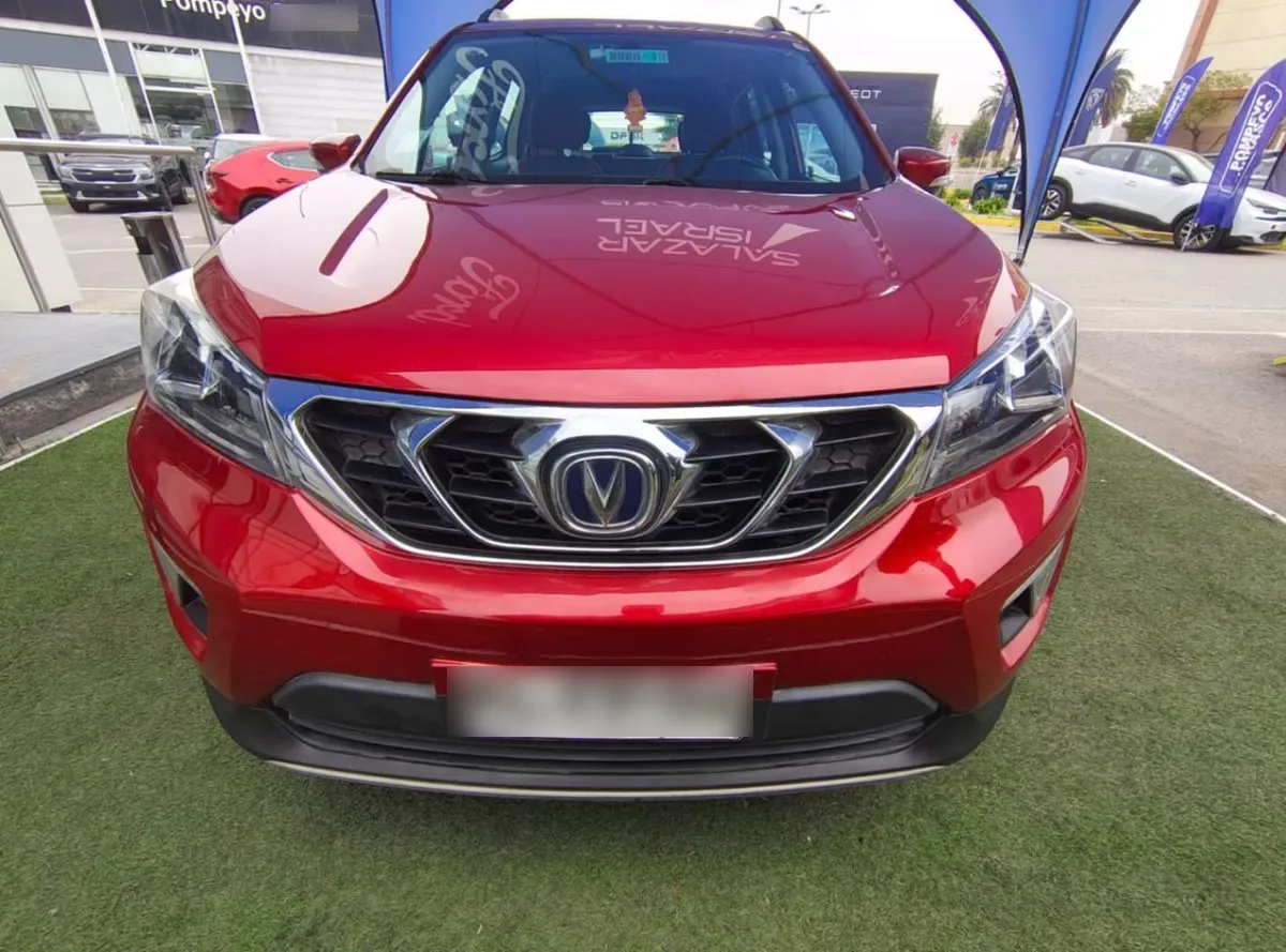 Changan Cs15 1.5 Luxury 4x2 Mt 5p año 2018