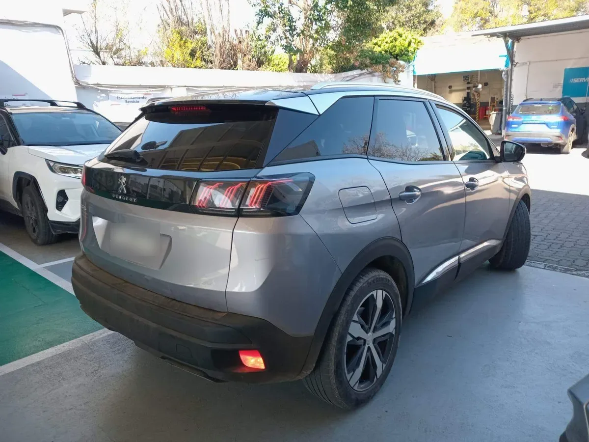 Peugeot 3008 1.5 Allure Bluehdi Diesel 4x2 130 Eat8 5p año 2021