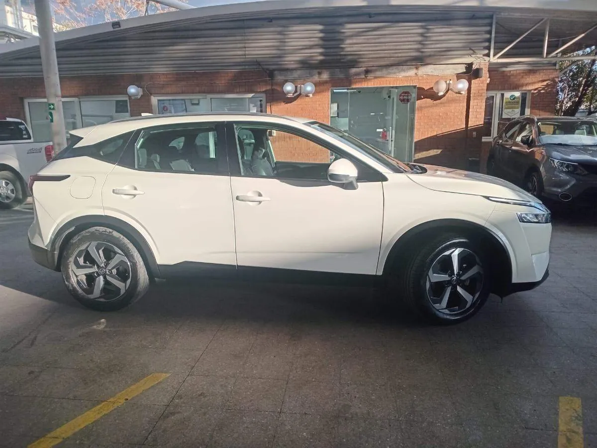 Nissan Qashqai 1.3t Sense 2wd Mt 5p año 2023