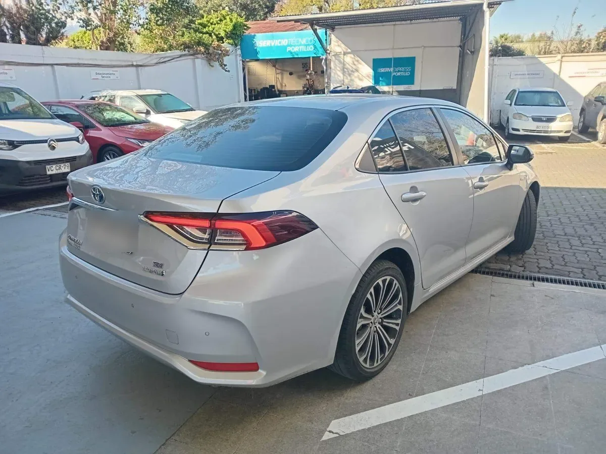 Toyota Corolla 1.8 Seg 4x2 Cvt At 4p año 2022