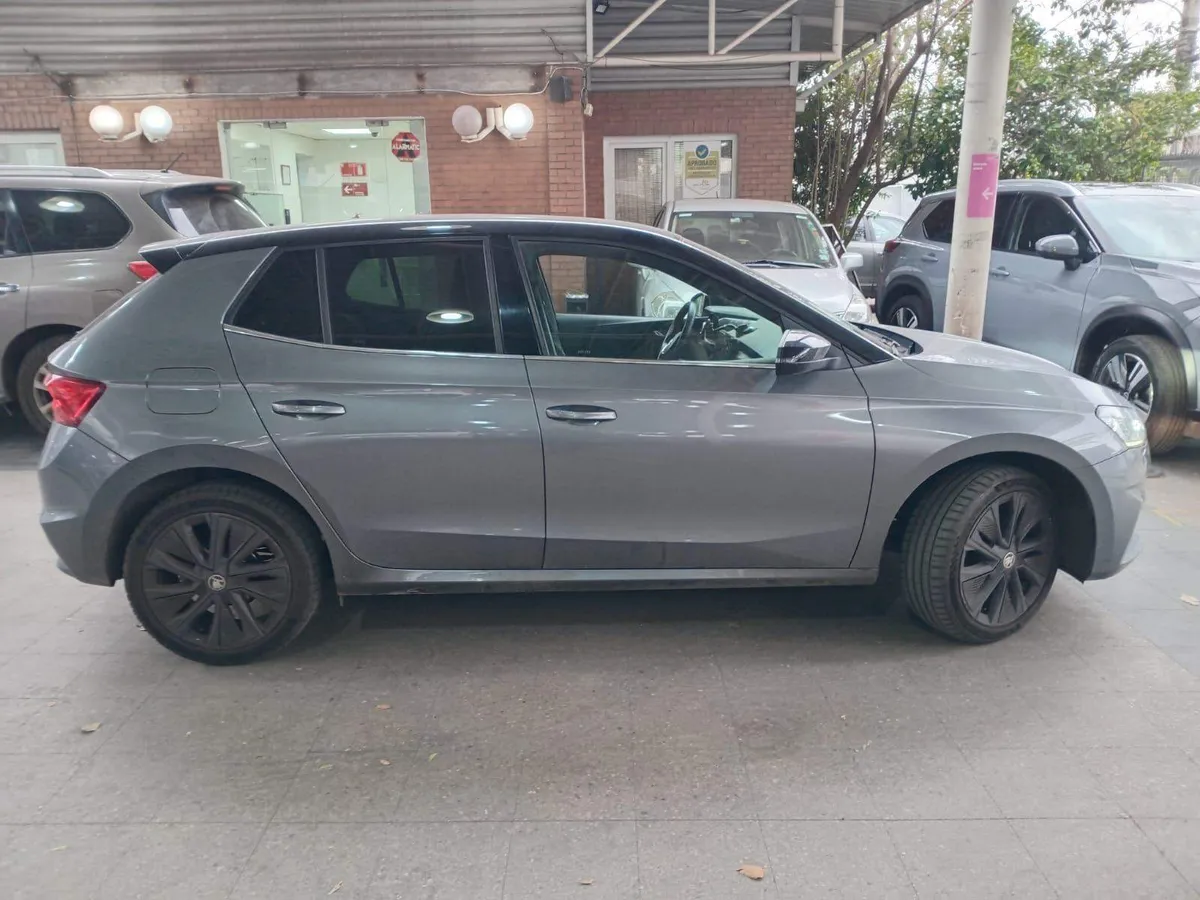 Skoda Fabia 1.0 Style 4x2 Hb Mt 5p año 2023