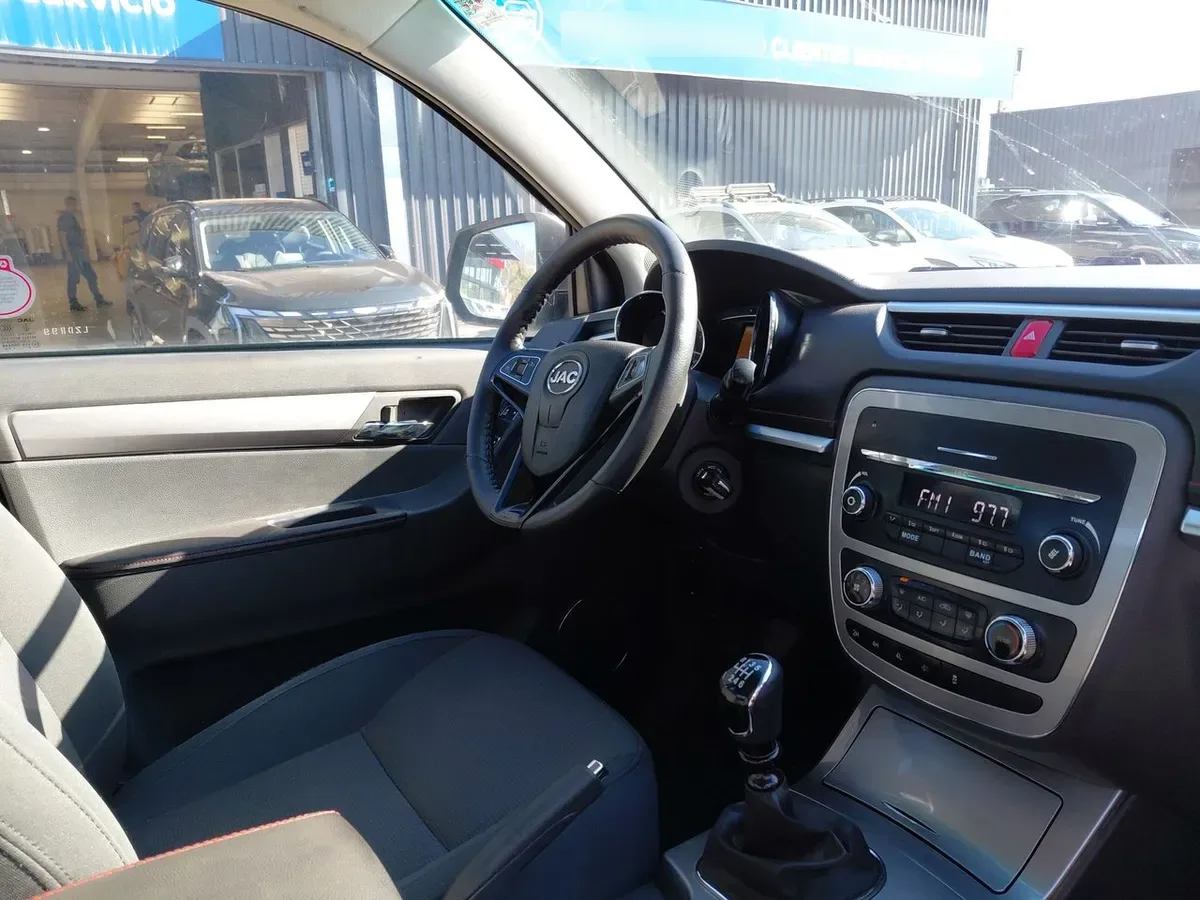JAC T8 2.0 Comfort 4x4 Diesel Mt 4p año 2020