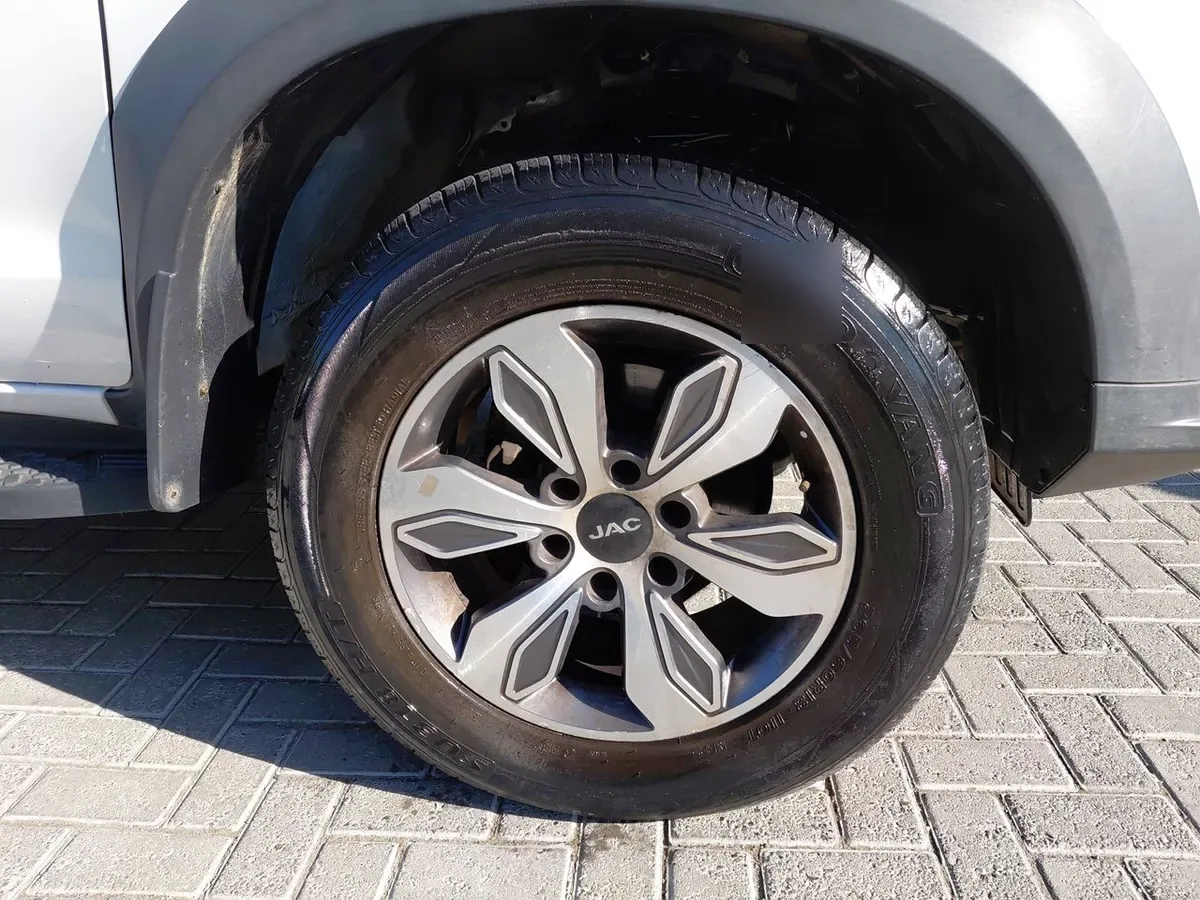 JAC T8 2.0 Comfort 4x4 Diesel Mt 4p año 2020