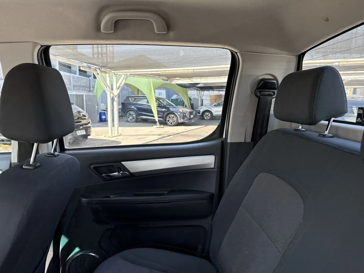 JAC T8 2.0 Comfort 4x2 Diesel Mt 4p año 2022