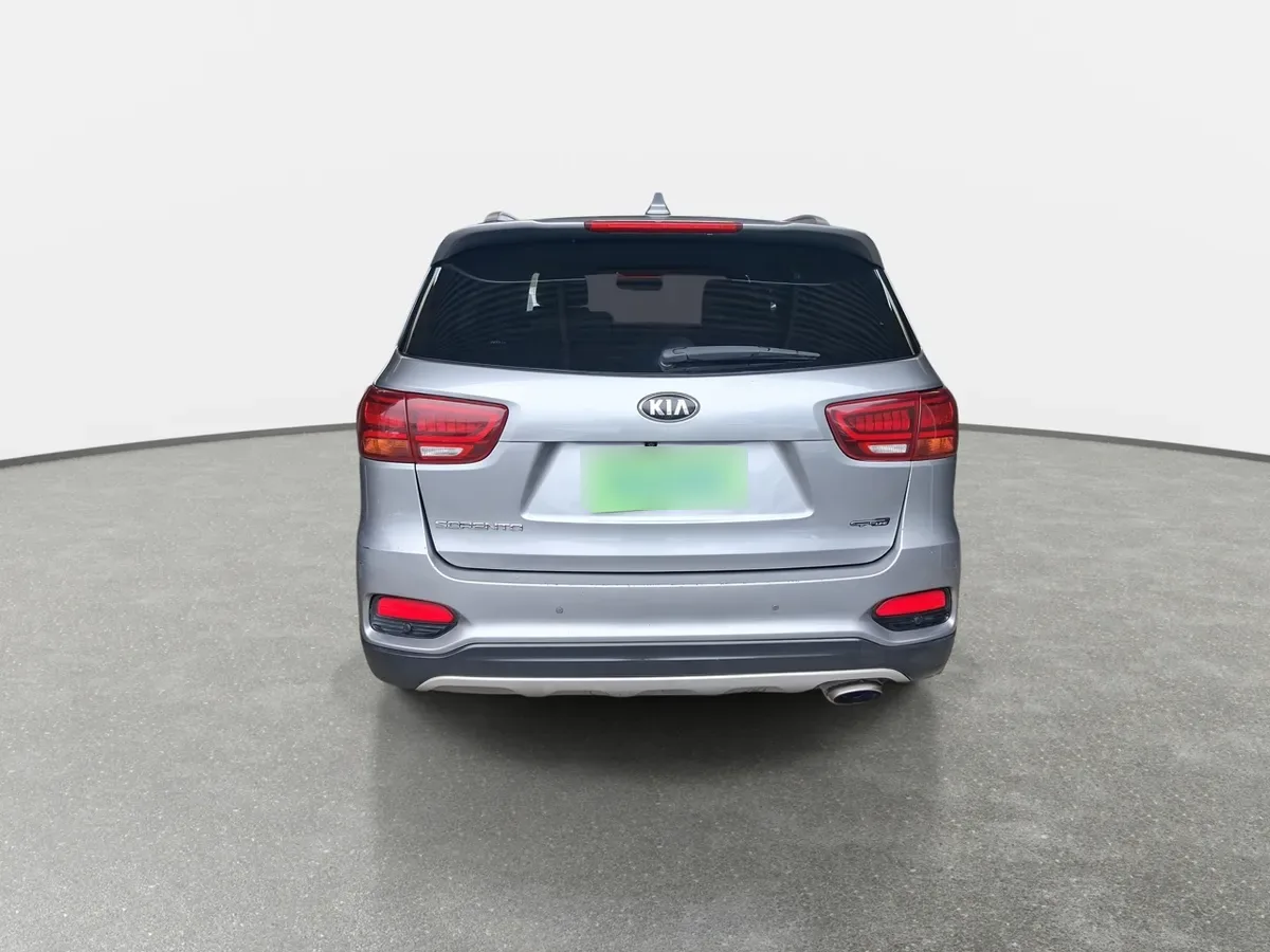 Kia Sorento 2.4 Gtl 2wd Special Pack At6 5p año 2021