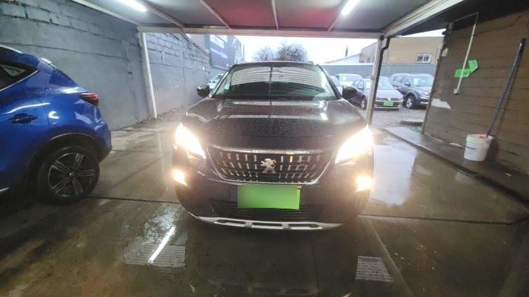 Peugeot 3008 1.6 Allure Blue-Hdi Diesel 4x2 120hp Eat6 5p año 2018