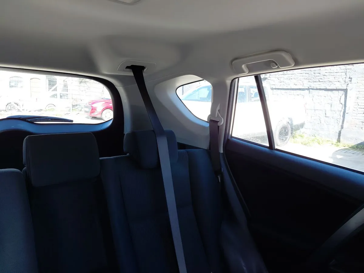 Toyota Rav 4 2.0 Adventure 4x2 Lujo Cvt At 5p año 2019