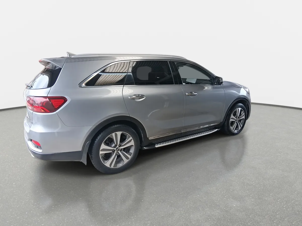 Kia Sorento 2.4 Gtl 2wd Special Pack At6 5p año 2021