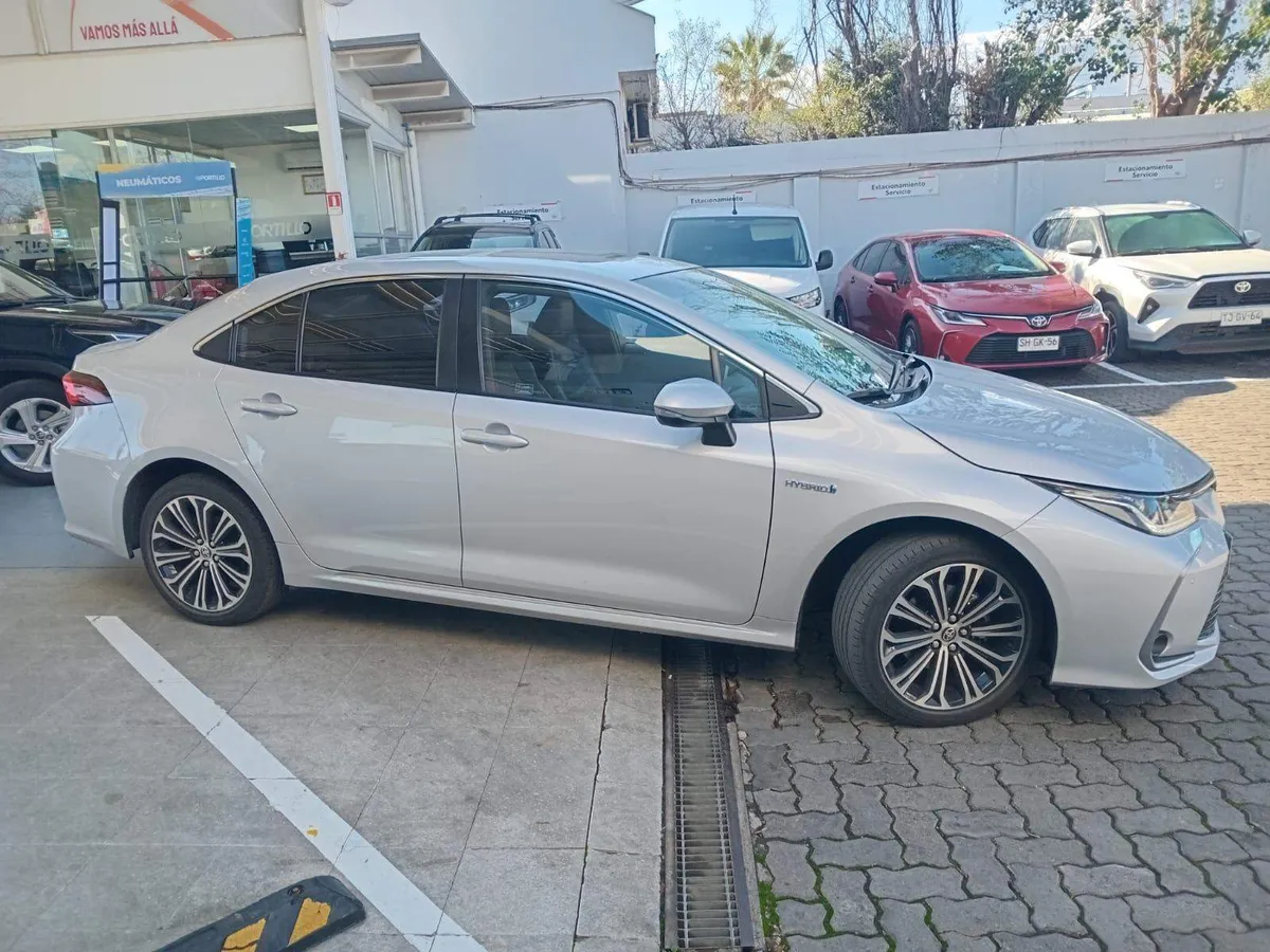 Toyota Corolla 1.8 Seg 4x2 Cvt At 4p año 2022