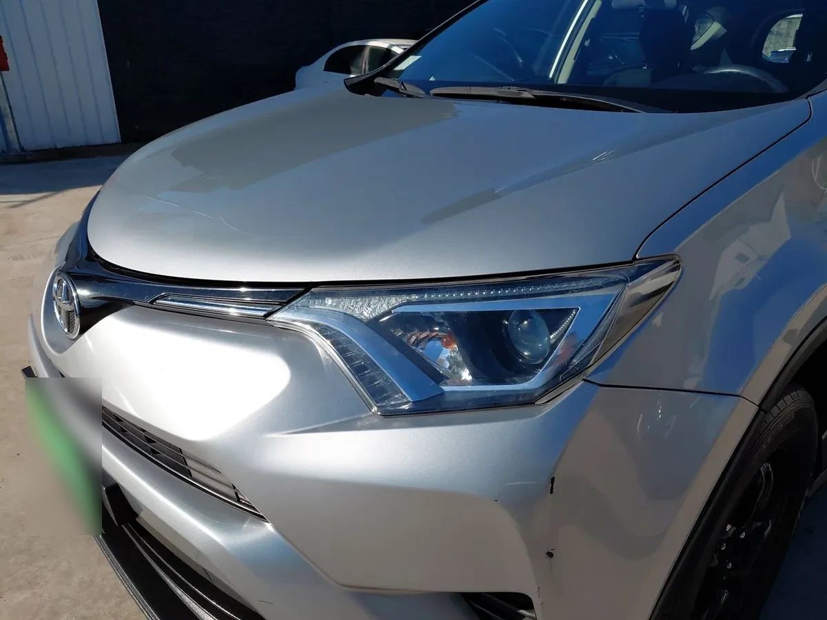 Toyota Rav 4 2.0 Adventure 4x2 Lujo Cvt At 5p año 2019