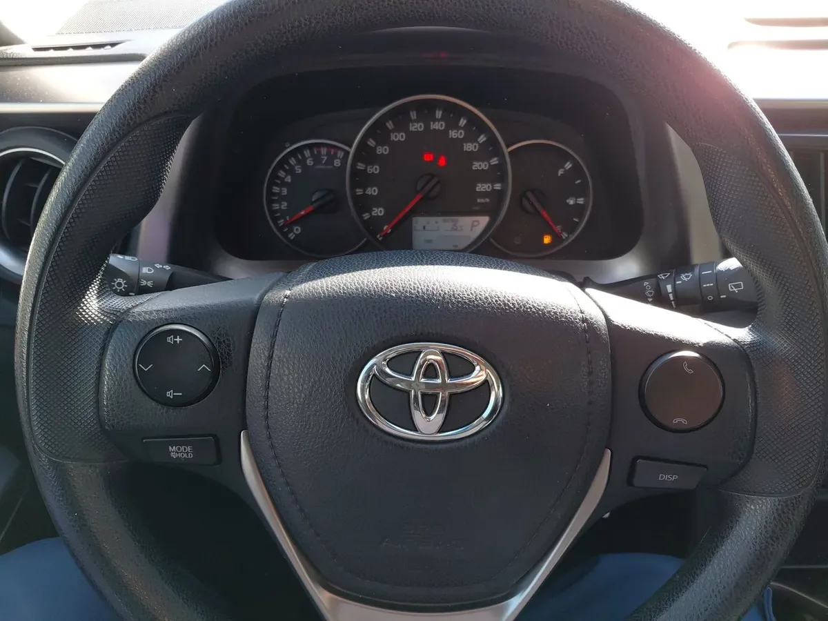 Toyota Rav 4 2.0 Adventure 4x2 Lujo Cvt At 5p año 2019