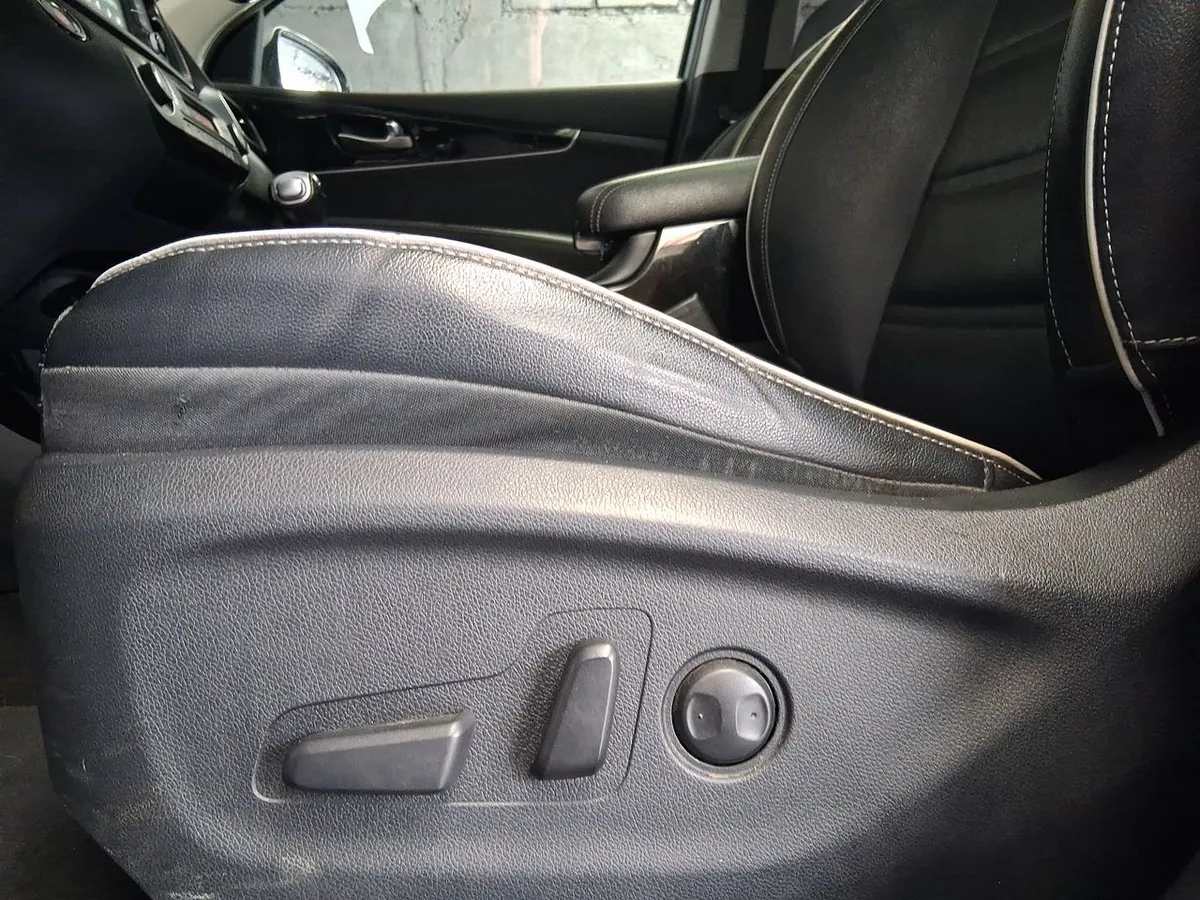 Kia Sorento 2.4 Gtl 2wd Special Pack At6 5p año 2021