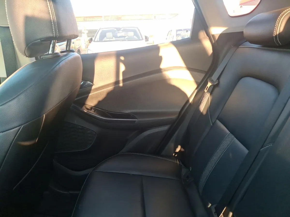 Chevrolet Tracker 1.2t Premier Fwd At 5p año 2022