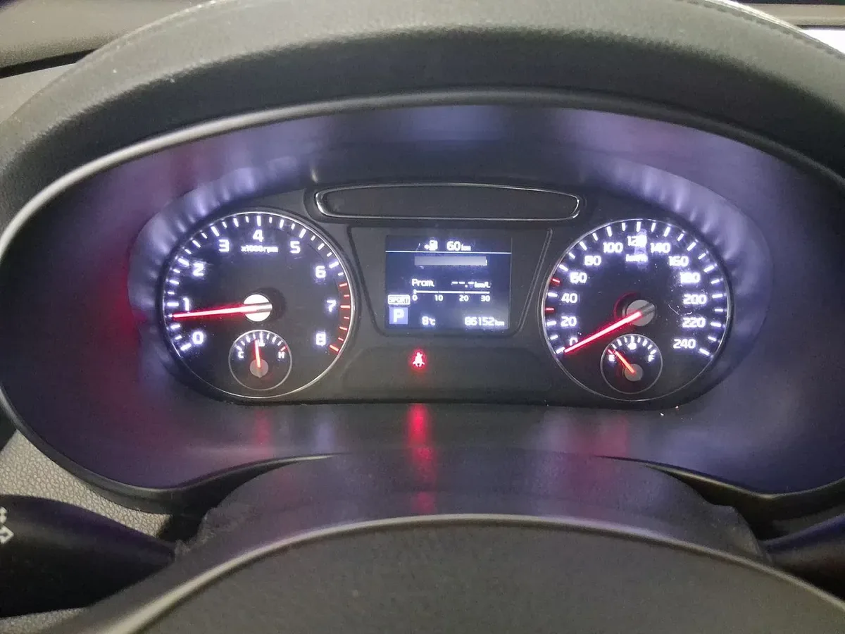 Kia Sorento 2.4 Gtl 2wd Special Pack At6 5p año 2021