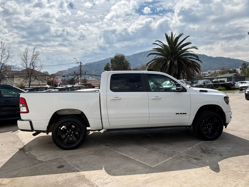 Ram 1500 Big Horn Crew Cab 4x4 3.6 Aut año 2022