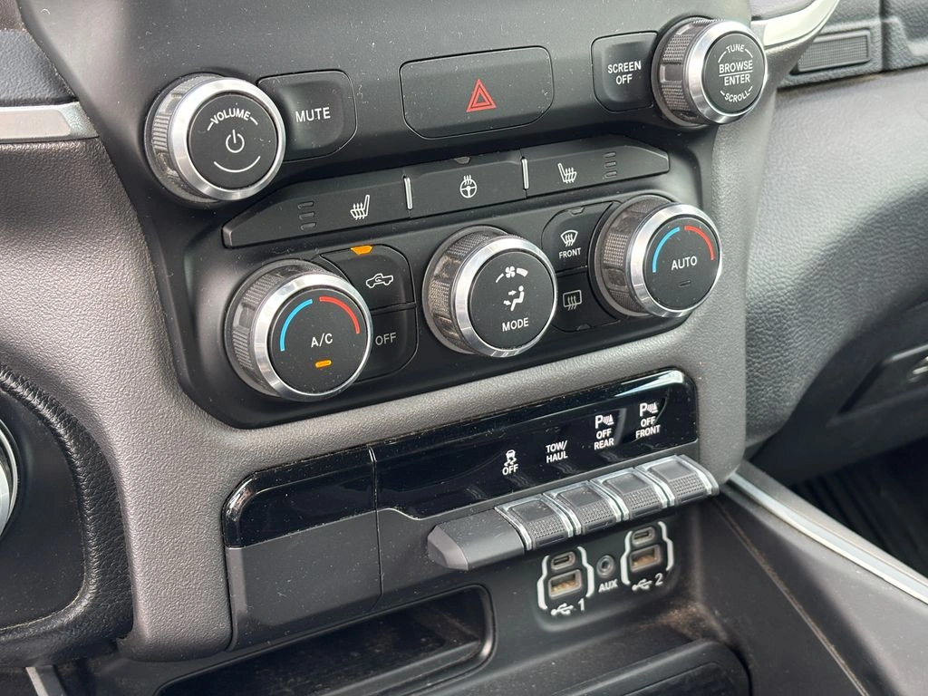 Ram 1500 Big Horn Crew Cab 4x4 3.6 Aut año 2022