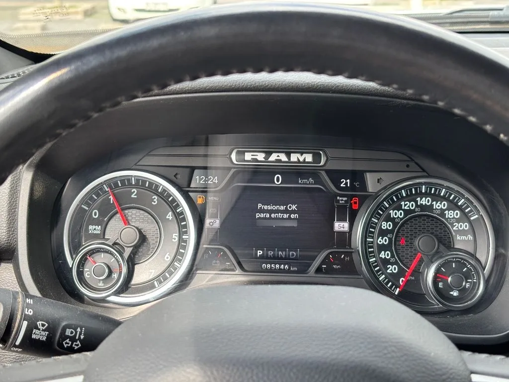 Ram 1500 Big Horn Crew Cab 4x4 3.6 Aut año 2022