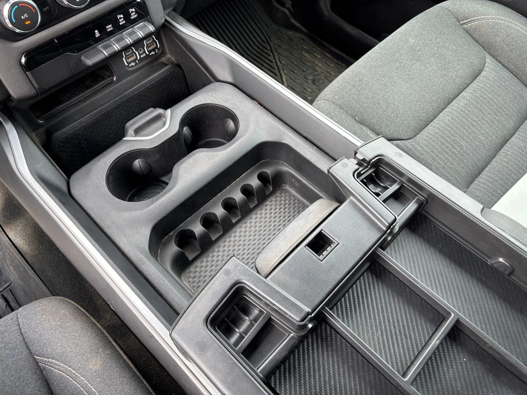 Ram 1500 Big Horn Crew Cab 4x4 3.6 Aut año 2022