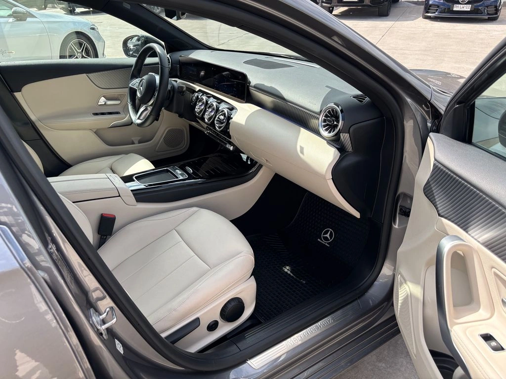 Mercedes-Benz A 200 Aut año 2024