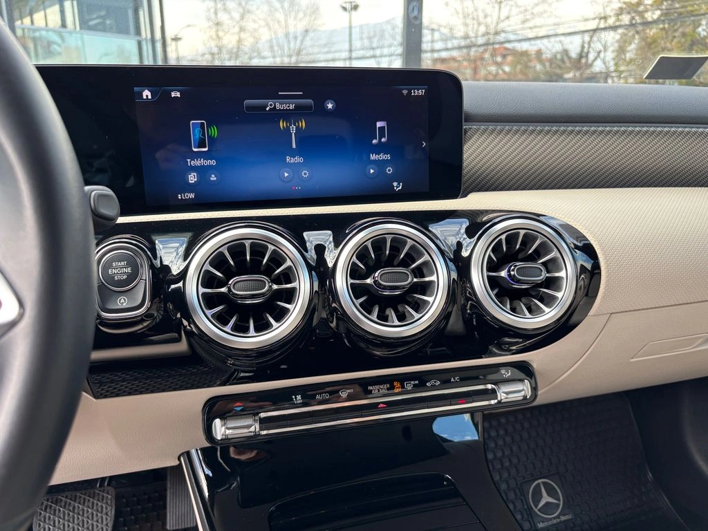 Mercedes-Benz A 200 Aut año 2024