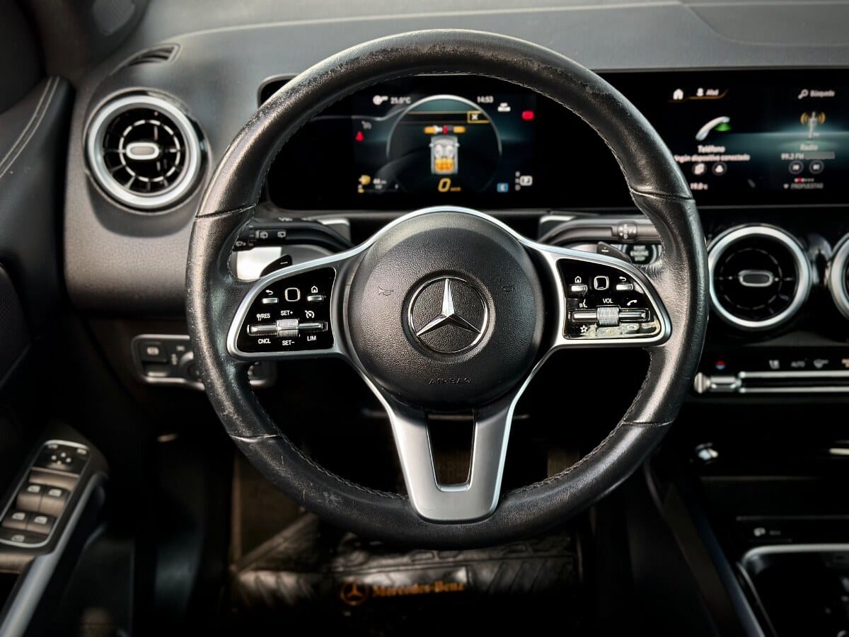Mercedes-Benz Glb 200 1.3 4x2 At 5p año 2023