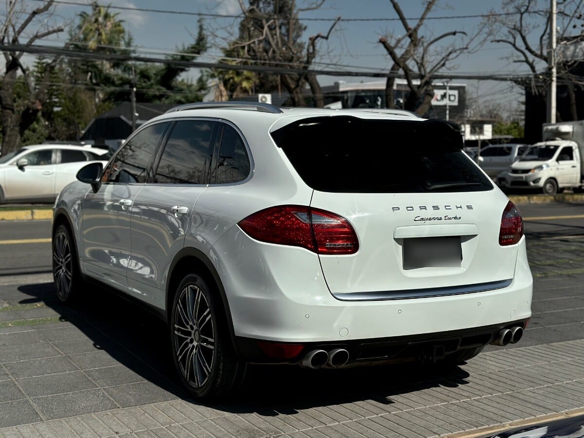 Porsche Cayenne Turbo año 2014